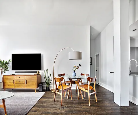 Sold by Compass | media 2