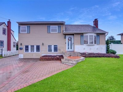 358 Boundary Avenue, Massapequa, NY, 11758