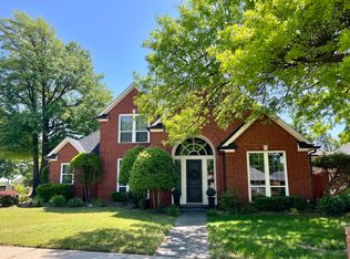 609 Riverwalk Ct, Norman, OK 73072