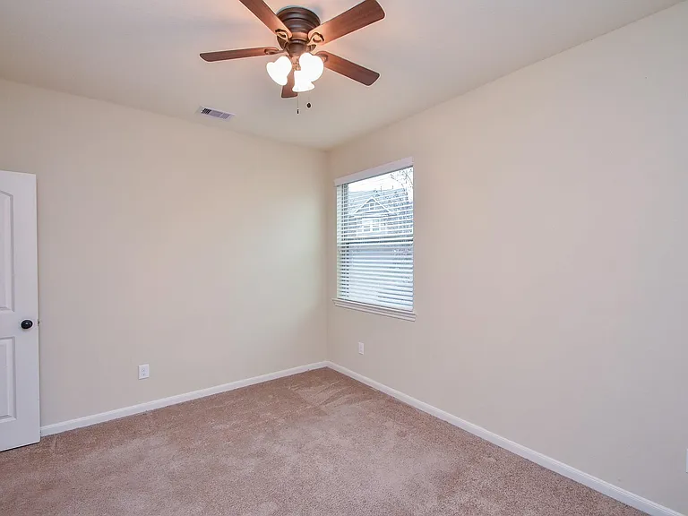 23322 Del Rosso St — Photo 23