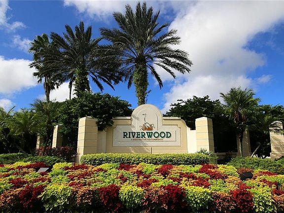 3rd image of 14206 Silver Lakes Cir