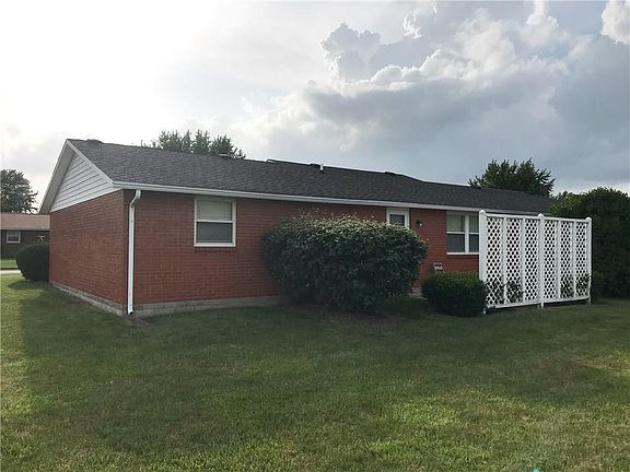 3rd image of 1291 Chippewa Dr