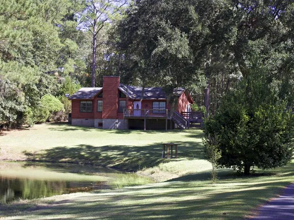 393 Point Rd, Thomasville, GA 31757