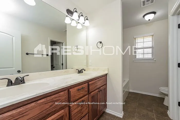 1541 NW 125th St — Photo 16