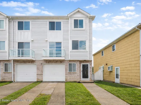 71 Luke Ct, Staten Island, NY 10306