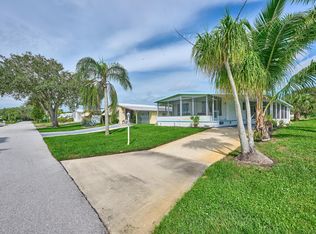 7129 SE Bluebird Cir, Hobe Sound, FL 33455