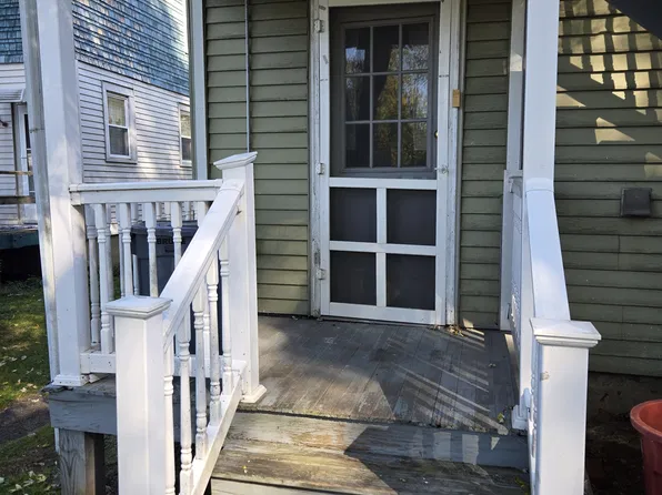 42 Eley St APT 2, Kingston, PA 18704