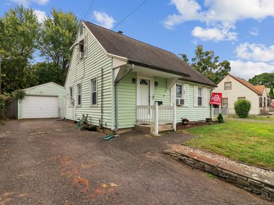 15 Colonial Ln, East Hartford, CT, 06118