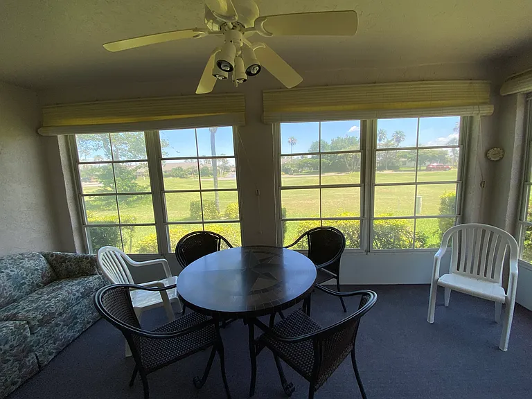 1704 Edgewater Ln — Photo 15