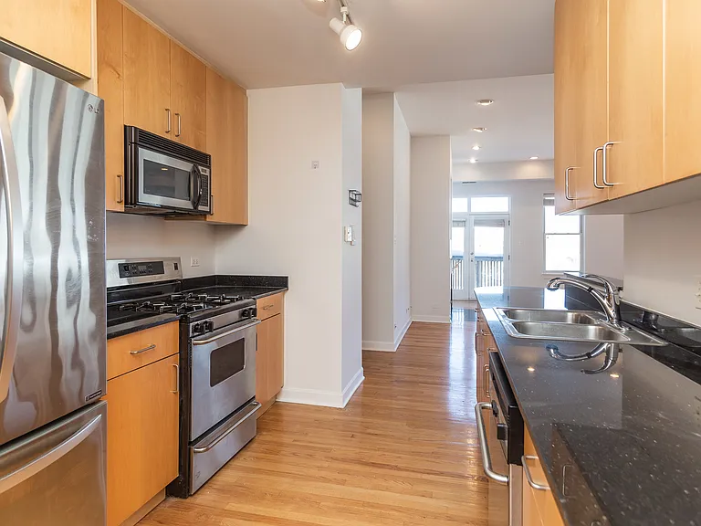 845 W Altgeld St #4D — Photo 14
