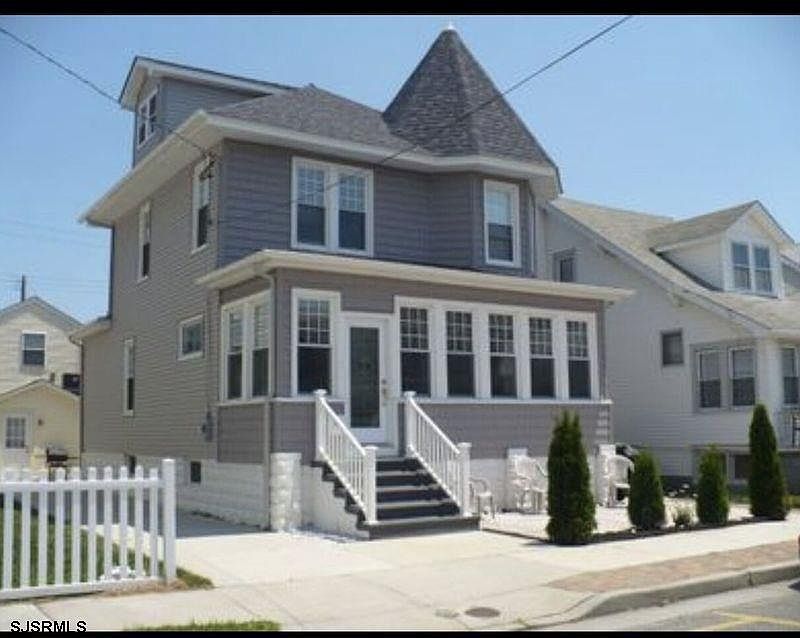 1st image of 217 E Juniper Ave