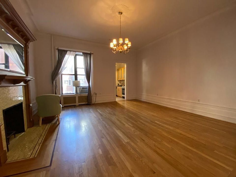 1st image of 29 W 89th St APT 4