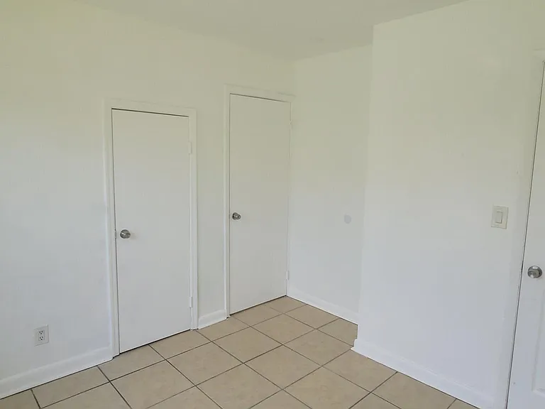 2027 13th Ave S — Photo 14
