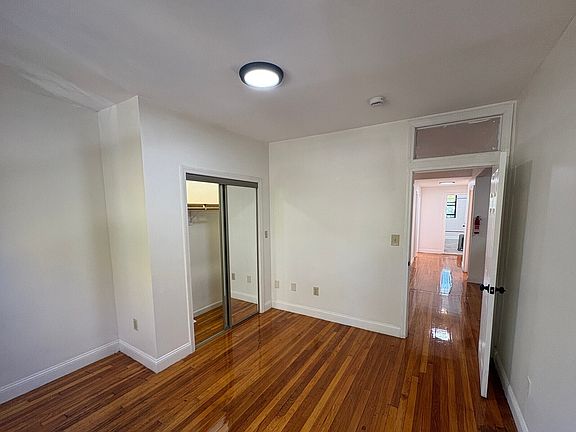 5th image of 23 Egremont Rd APT 4A