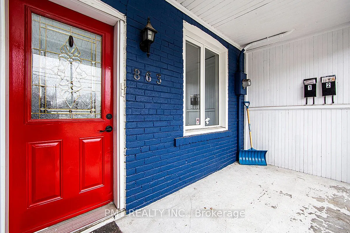 3 bed, $2,699 — Photo 1