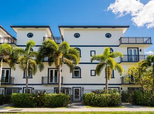 814 NE 7th St #B, Fort Lauderdale, FL 33304