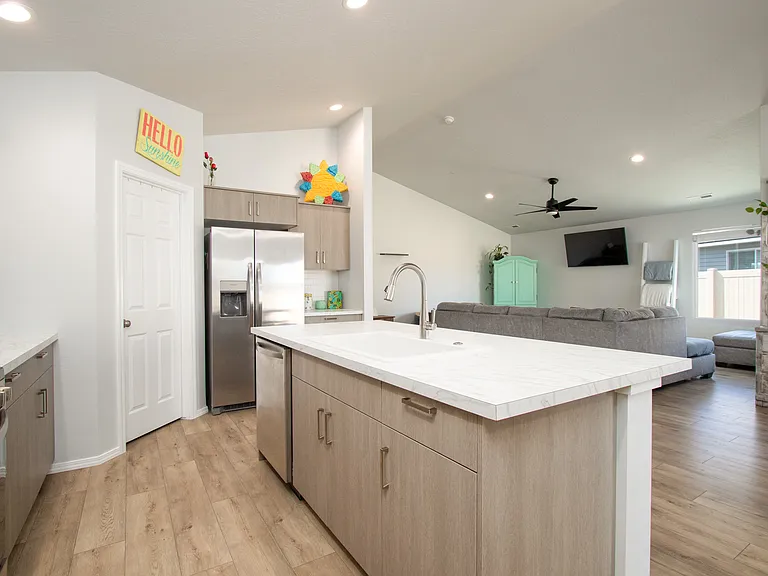 406 Hildago Way — Photo 29