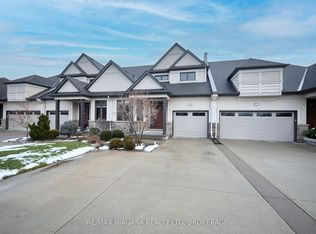 14 Emerald Cmn #7, Saint Catharines, ON L2M0A7