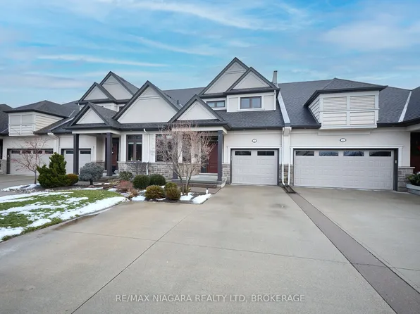 14 Emerald Cmn #7, Saint Catharines, ON L2M 0A7