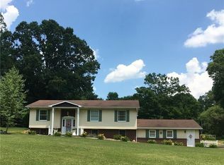 1842 Martin Rd, New Castle, PA 16101