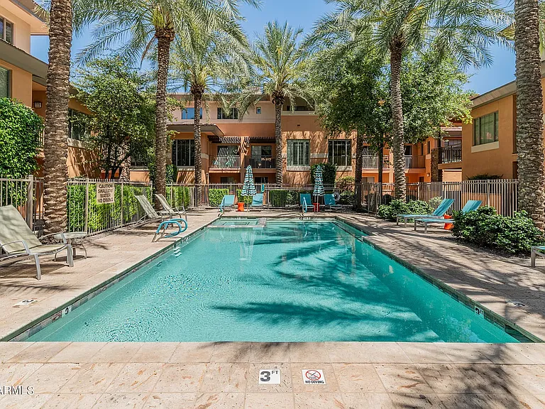 Pool, fire pit, BBQ