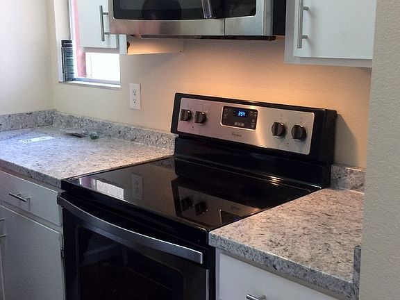 4th image of 888 Tamarack Ln APT 63