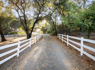 17926 McCourtney Rd, Grass Valley, CA 95946