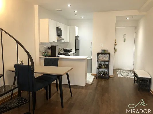 Rented by Mirador Real Estate | media 9