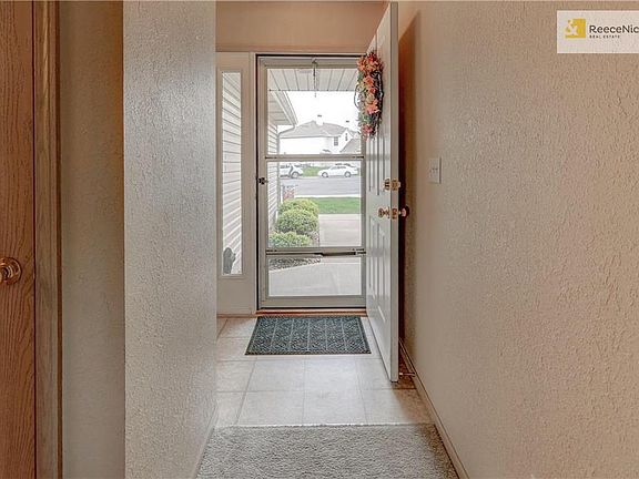2nd image of 1355 SE Broadway Cir #285C