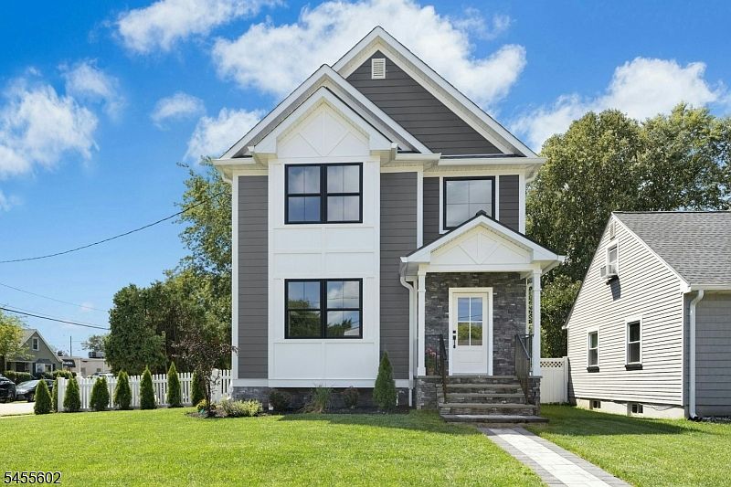 1st image of 28 Pershing Ave