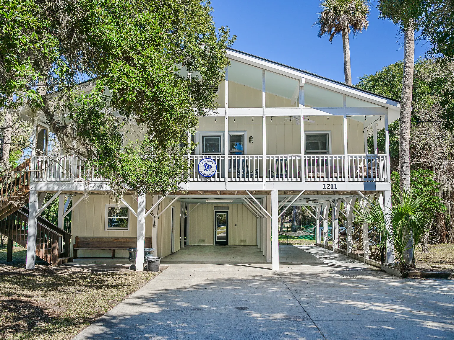 4 bed, $4,100 — Photo 1