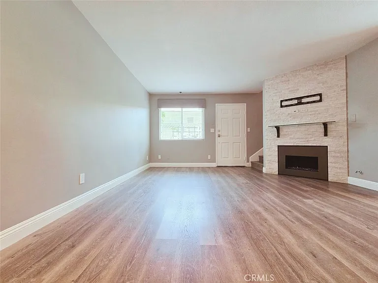 1154 N Sycamore Ave #7 — Photo 3