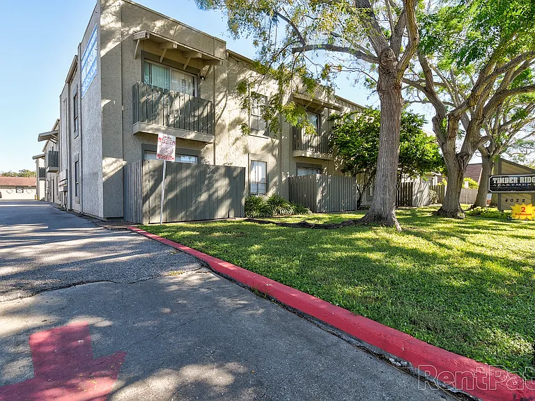 Timber Ridge Apartments — Photo 9