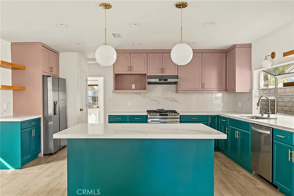 3 bed, 1860 sqft, $4,800 — Photo 3
