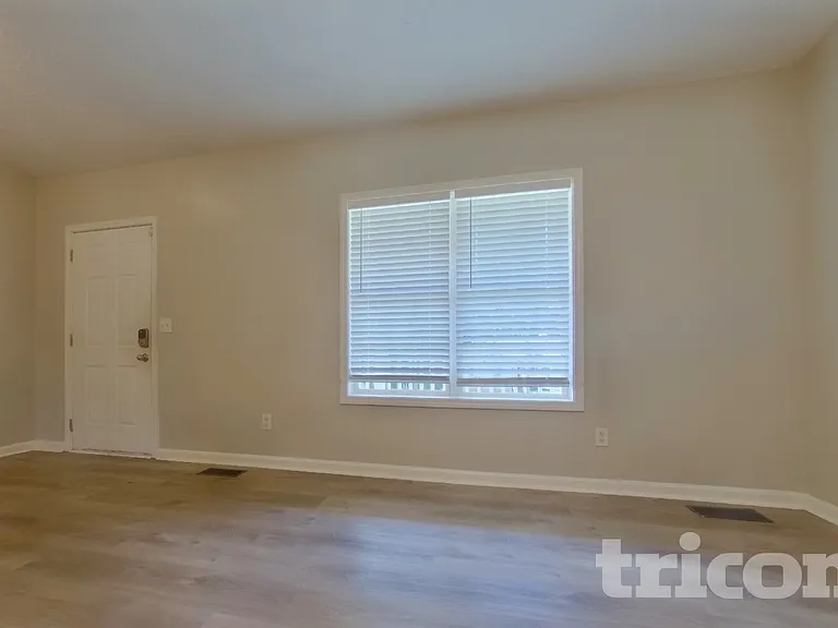 39 Dane Ln — Photo 4