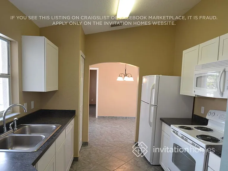 3002 Alesio Ave — Photo 4
