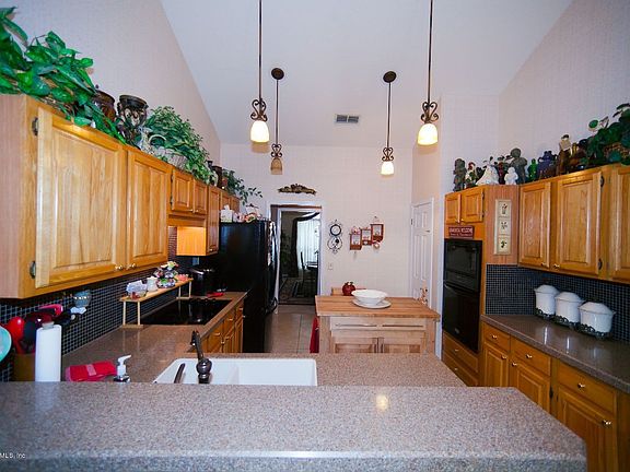 3rd image of 12080 Oldfield Point Dr