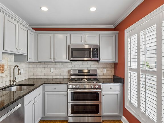 4th image of 59 Liberty St APT 19