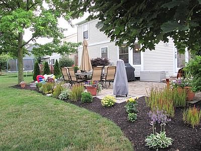 3rd image of 6970 Raymond Dr