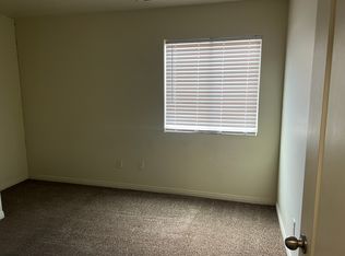 2402 Basque Hills Dr, Bakersfield, CA 93313