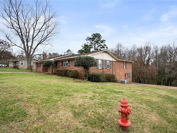 3rd image of 235 La Vista Ln