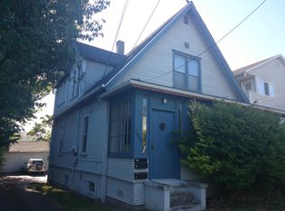 3030 21st Ave W, Seattle, WA 98199