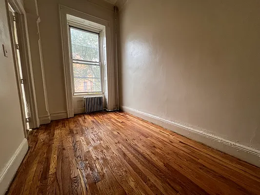 Rented by Oxford Property Group | media 9