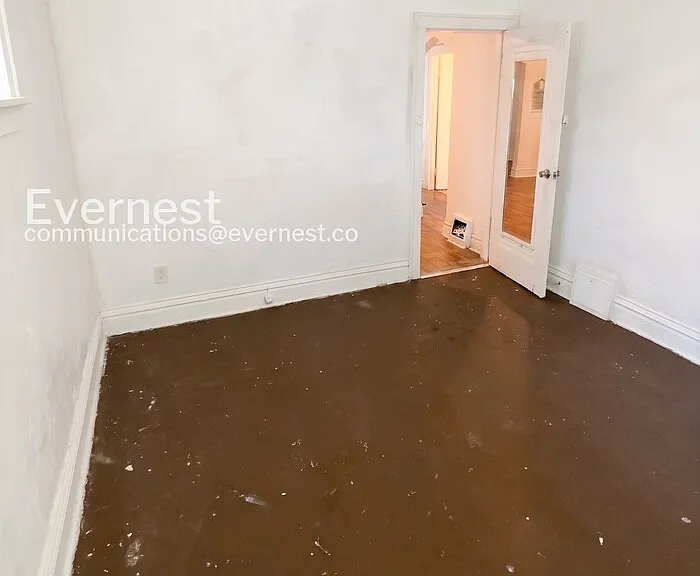 4847 Calvin Ave — Photo 9