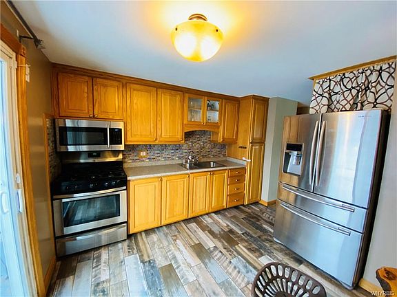 4th image of this home