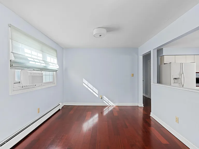 407 Manila Ave #2 — Photo 13