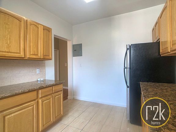 3rd image of 3169 33rd St APT 18