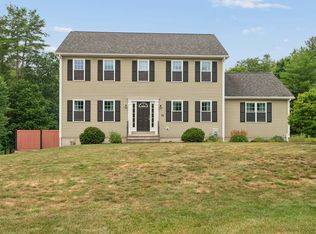 15 Patriot Ln, Rutland, MA 01543