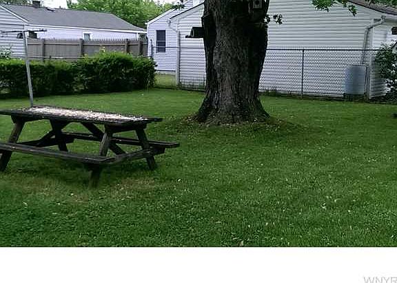 5th image of 1055 99th St