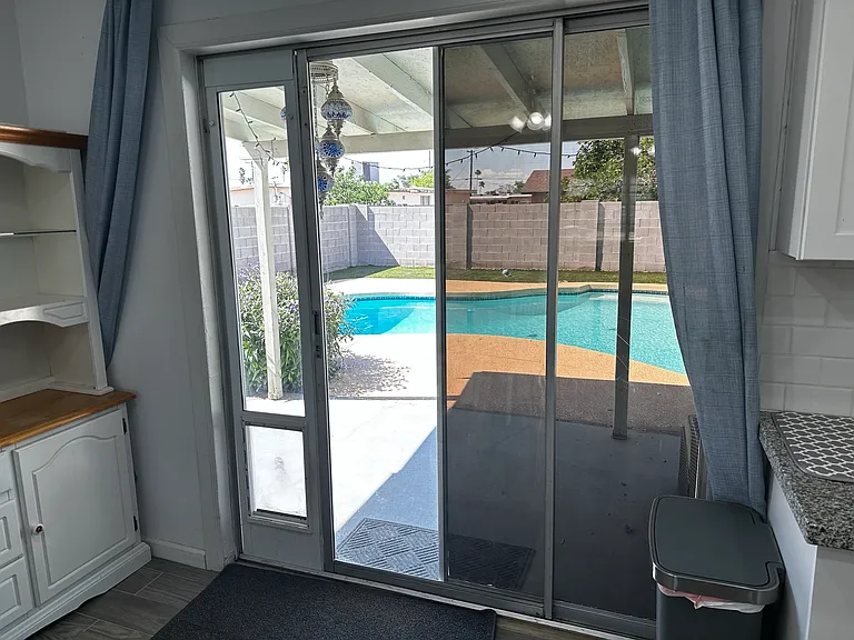 1534 W 6th Dr — Photo 11